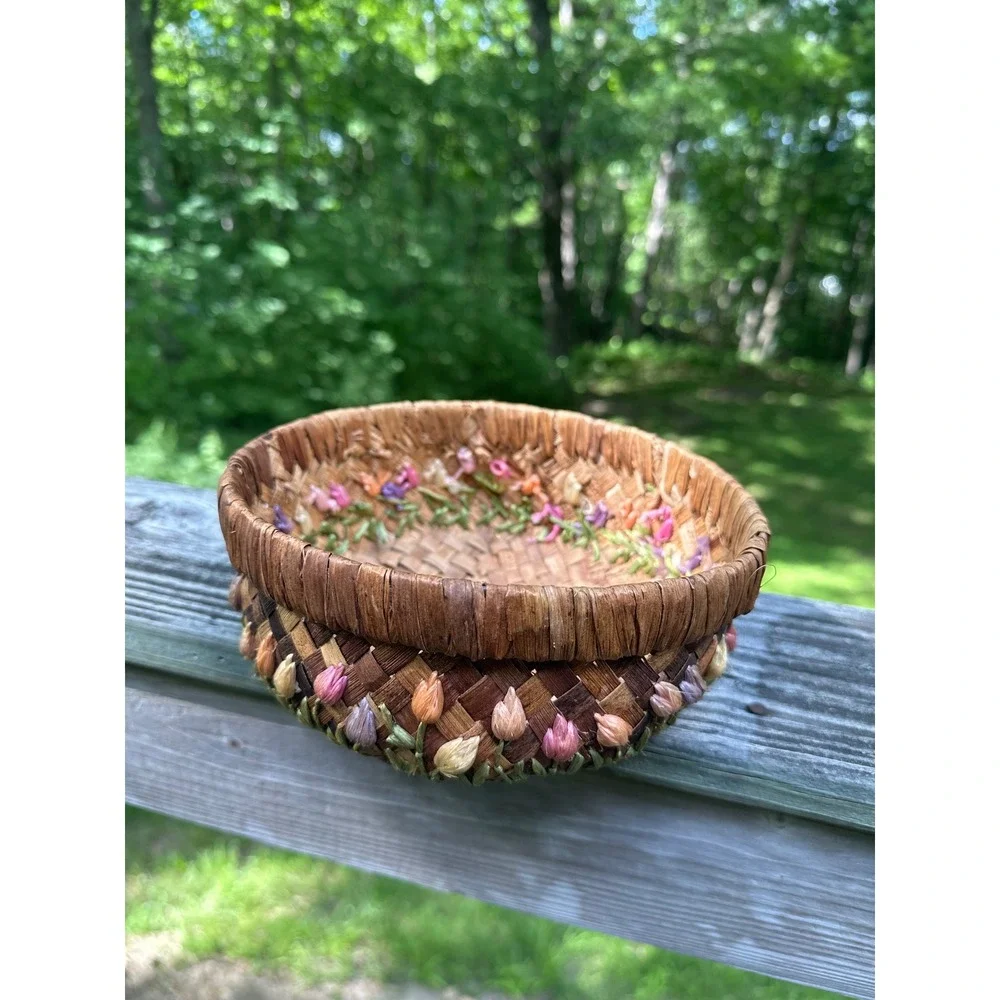 Vintage Woven Straw Basket with Raffia Tulip Floral Embroidery Boho grannycore